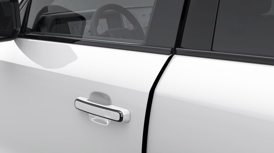 Дверь с доводчиком